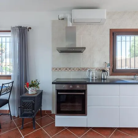 Stunning Family With Pool Ref 156 Villa Fuengirola
