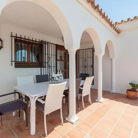 Stunning Family With Pool Ref 156 Fuengirola