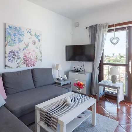 Villa Stunning Family With Pool Ref 156 *