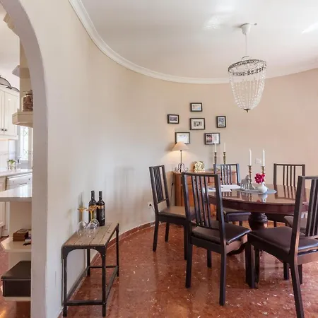Stunning Family With Pool Ref 156